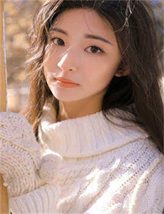 《大胸美女裸身色诱网站-色酷全书》